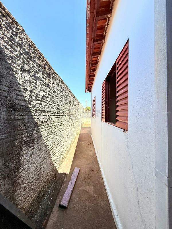 Casa Residencial para aluguel no bairro Jardim Senador Vergueiro: Quintal