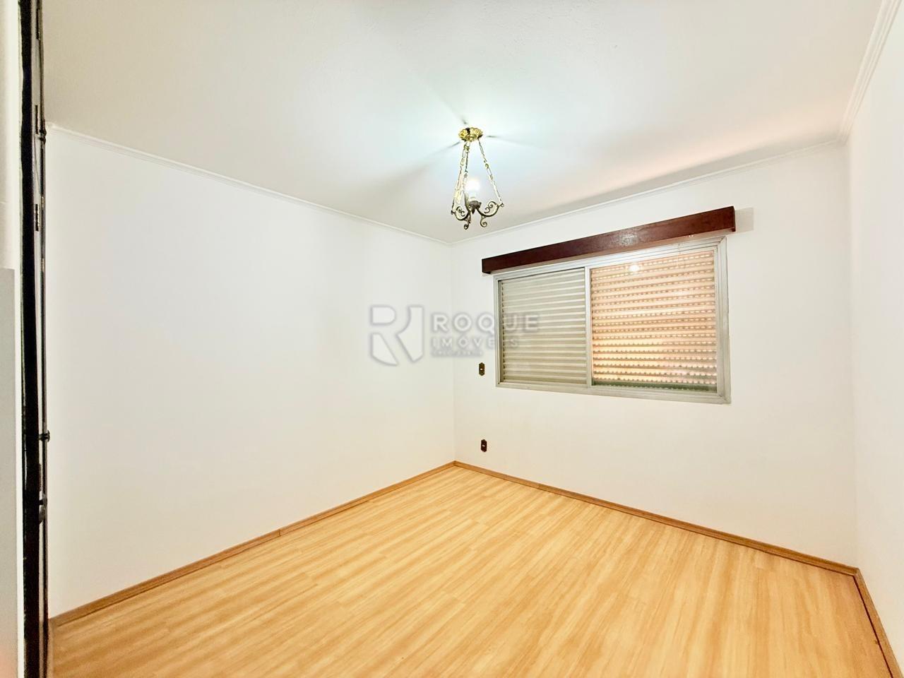 Apartamento à venda no bairro Centro: Dormitório 02