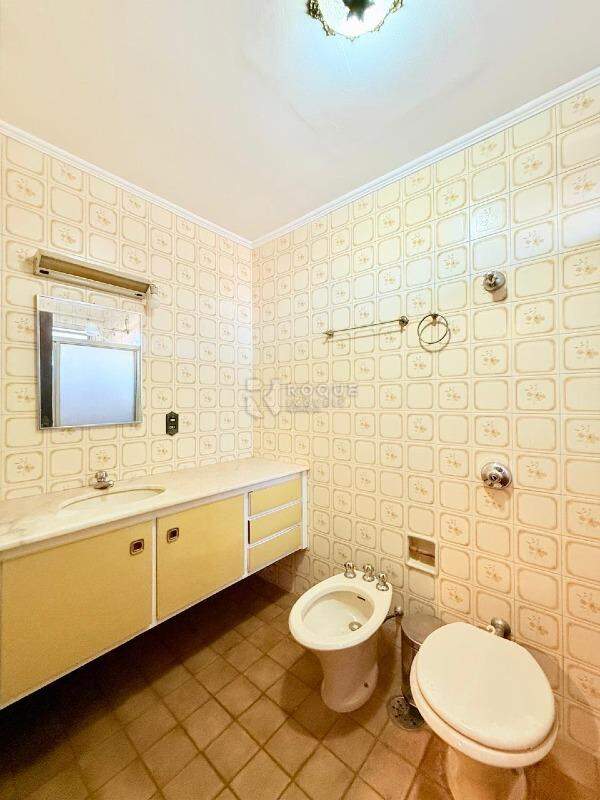 Apartamento à venda no bairro Centro: Wc Suíte