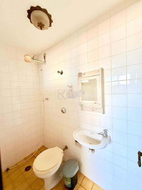Apartamento à venda no bairro Centro: Wc Serviço