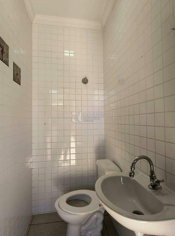 Casa Residencial para aluguel no bairro Jardim Santo André: Wc externo 