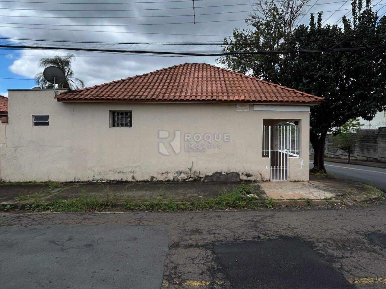 Casa Residencial para aluguel no bairro Vila da Glória: Fachada