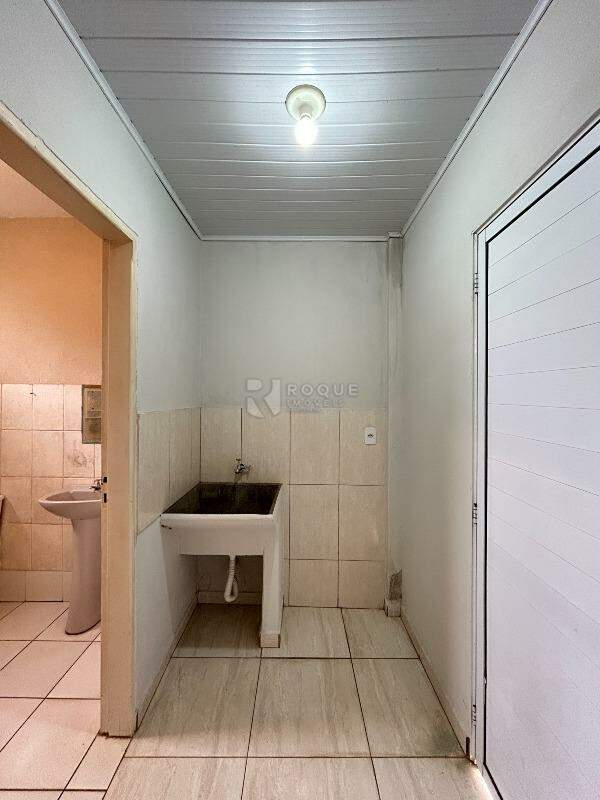 Casa Residencial para aluguel no bairro Vila da Glória: Área de serviço 