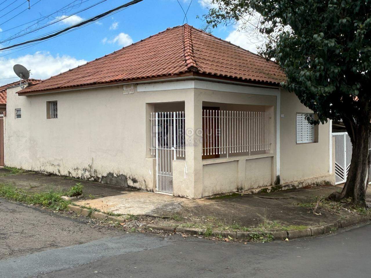 Casa Residencial para aluguel no bairro Vila da Glória: Fachada