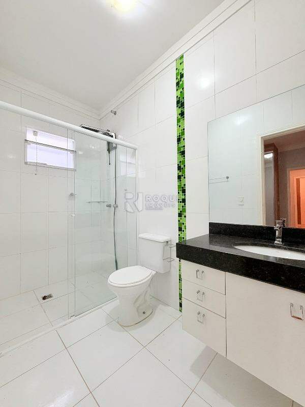 Casa em condomínio para aluguel no bairro Jardim Residencial Campo Novo: Wc suíte