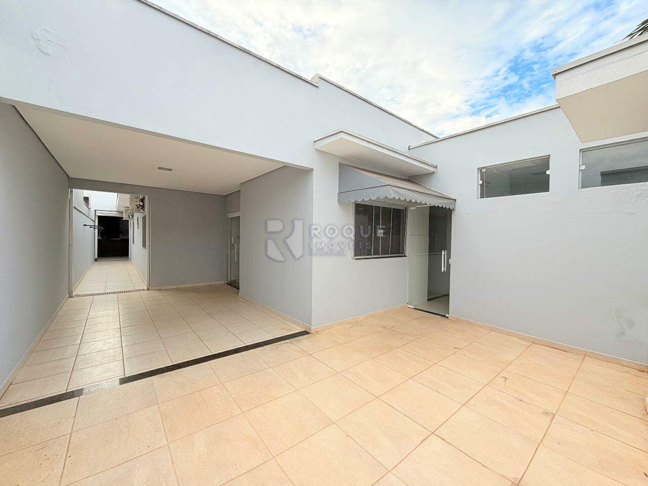 Casa em condomínio para aluguel no bairro Jardim Residencial Campo Novo: Garagem