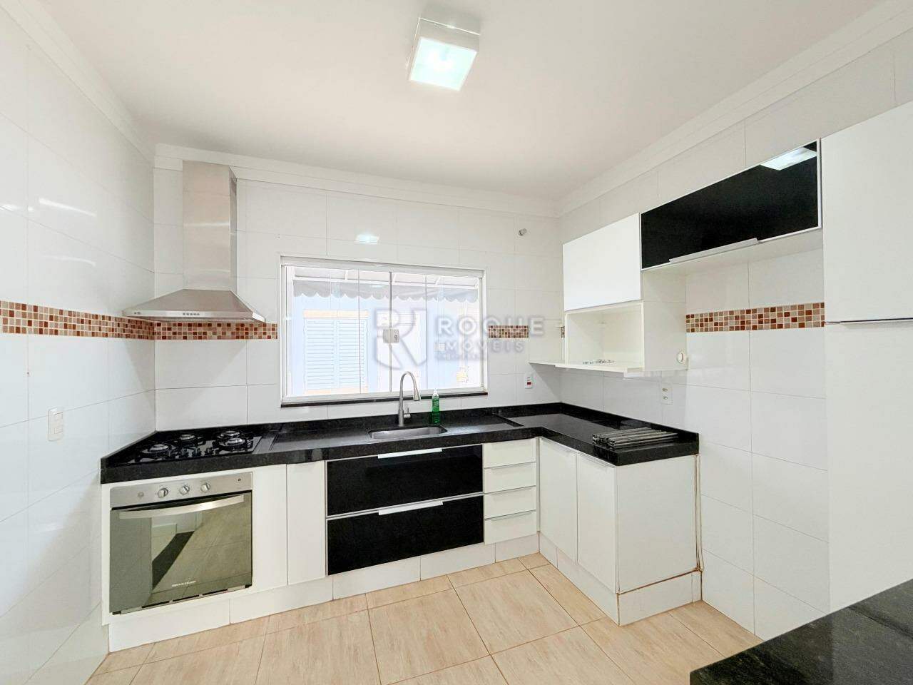 Casa em condomínio para aluguel no bairro Jardim Residencial Campo Novo: Cozinha