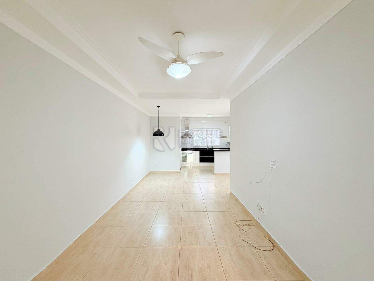 Casa em condomínio para aluguel no bairro Jardim Residencial Campo Novo: Sala