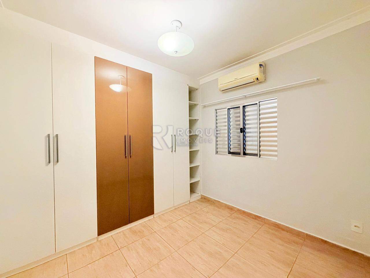 Casa em condomínio para aluguel no bairro Jardim Residencial Campo Novo: Dormitório 1