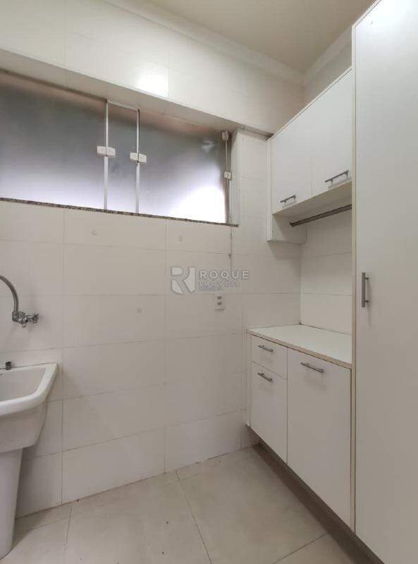 Casa em condomínio para aluguel no bairro Jardim São Rafael: Lavanderia