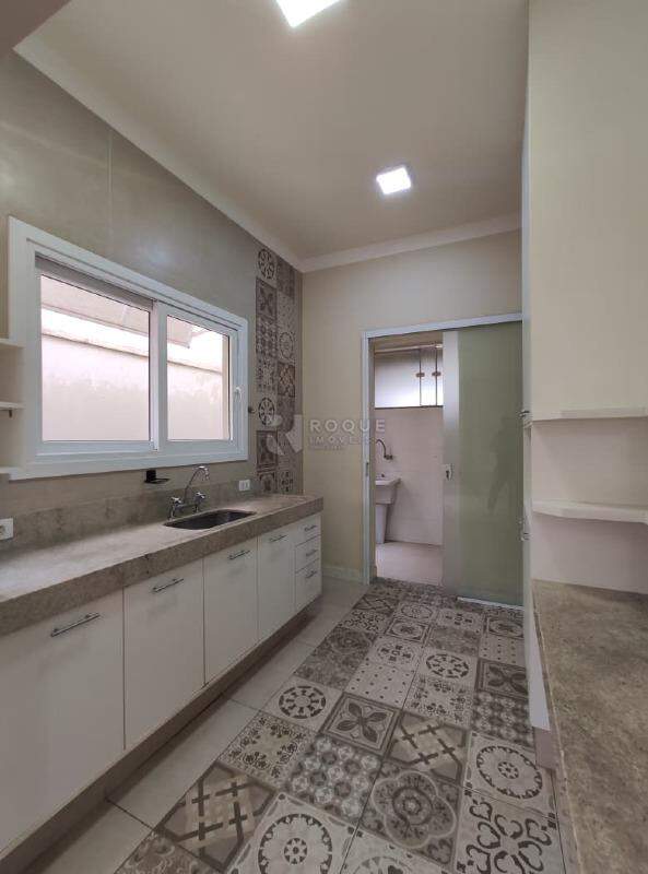 Casa em condomínio para aluguel no bairro Jardim São Rafael: Cozinha
