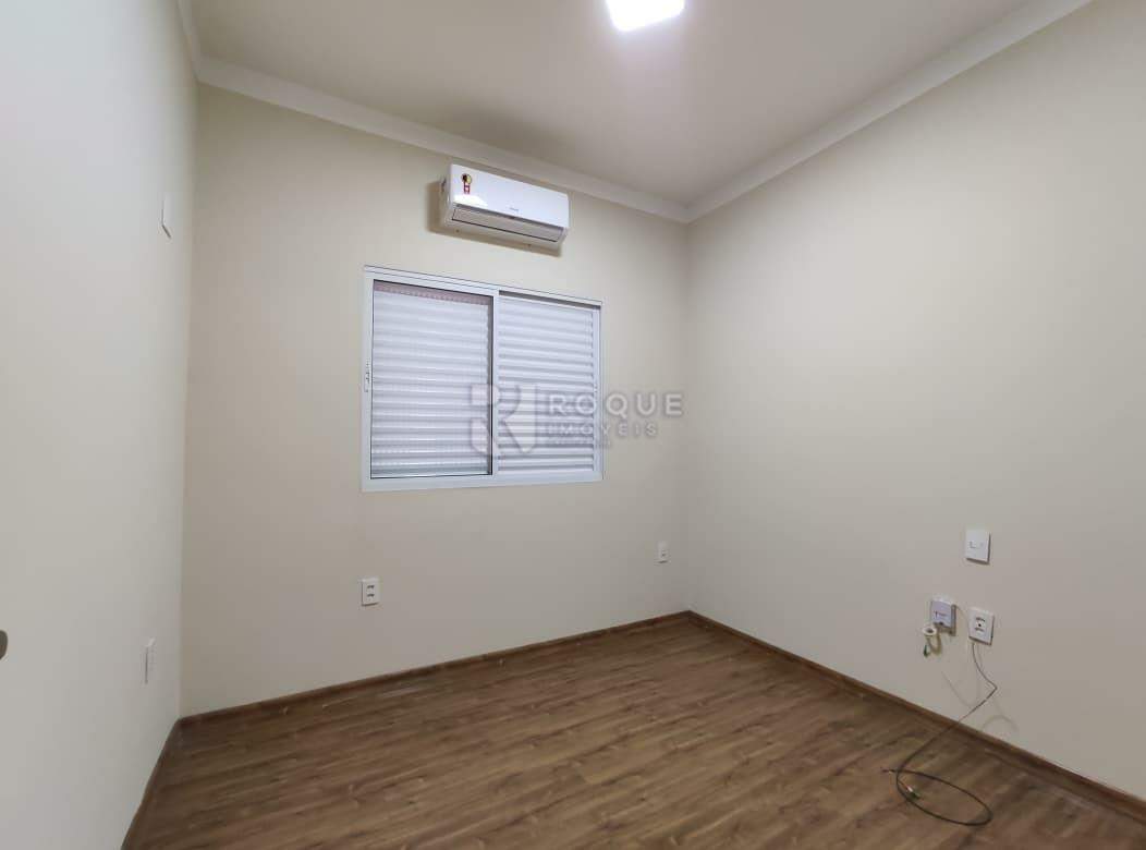 Casa em condomínio para aluguel no bairro Jardim São Rafael: Dormitório 01