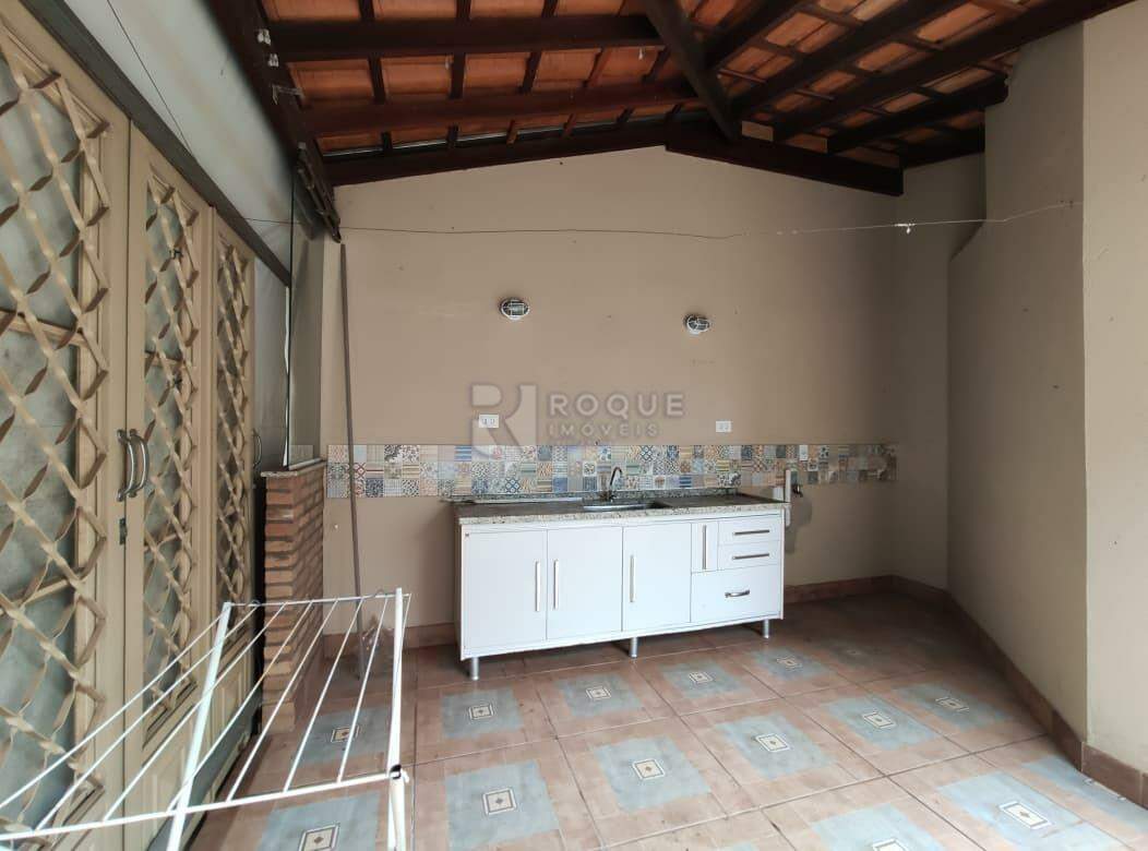 Casa em condomínio para aluguel no bairro Jardim São Rafael: Fundos