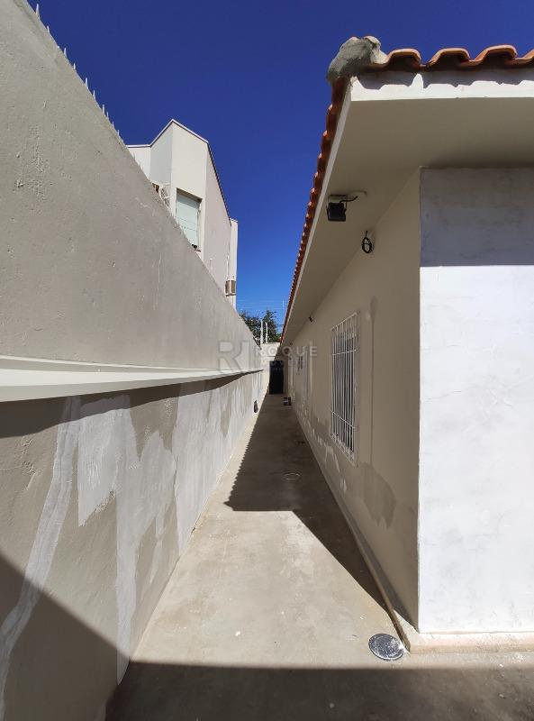 Casa Comercial para aluguel no bairro Vila Claudia: Corredor 2