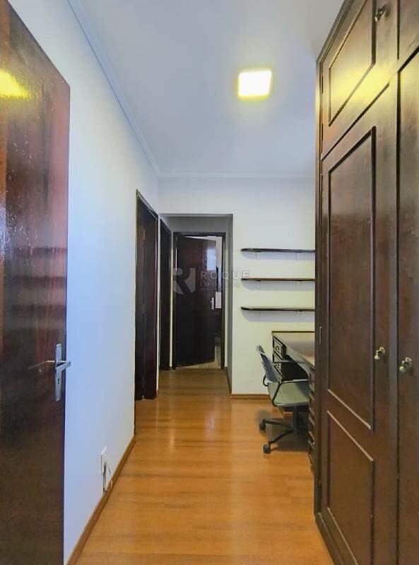 Apartamento para aluguel no bairro Centro: Hall