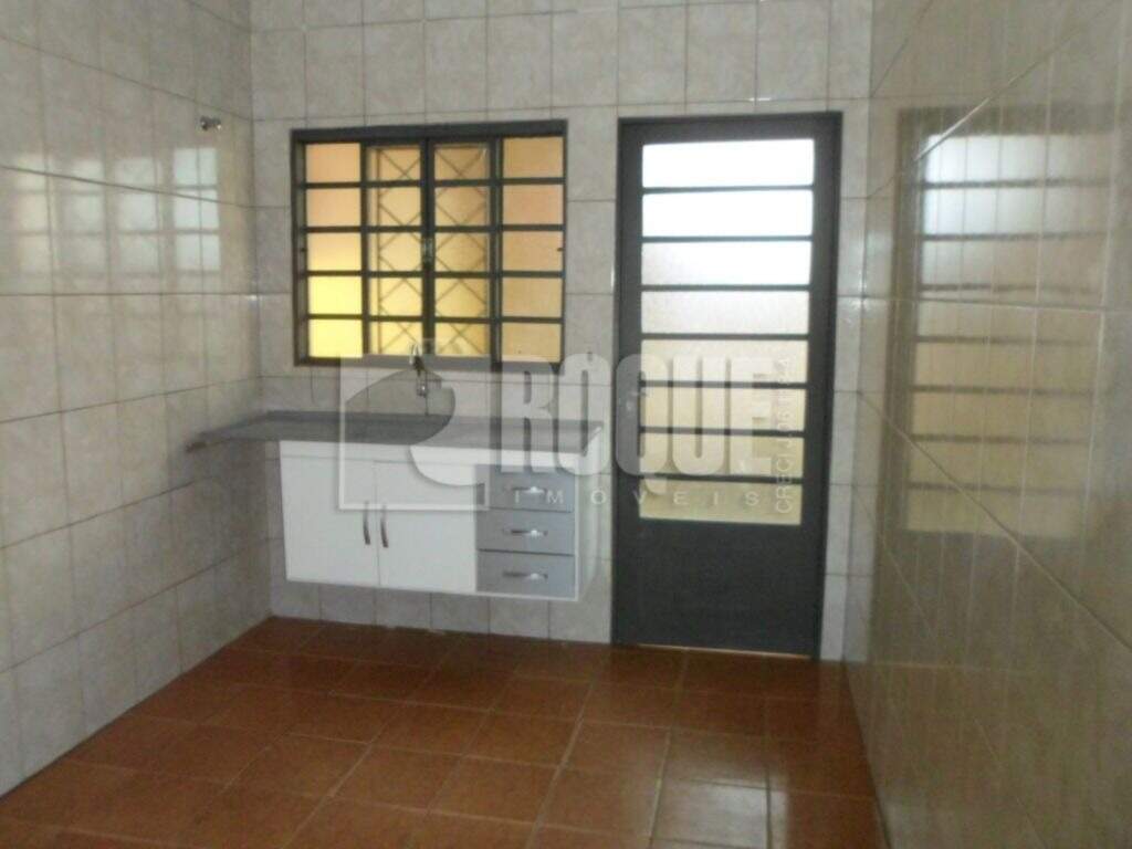 Casa Residencial para aluguel no bairro Jardim Residencial Graminha III: Cozinha