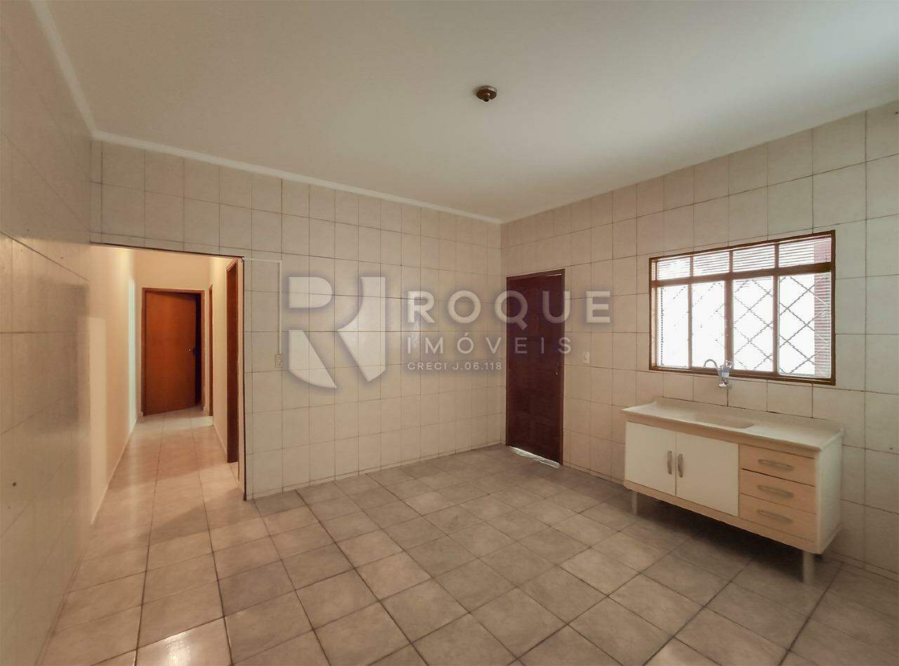 Casa Residencial para aluguel no bairro Jardim Residencial Roseira: Cozinha 