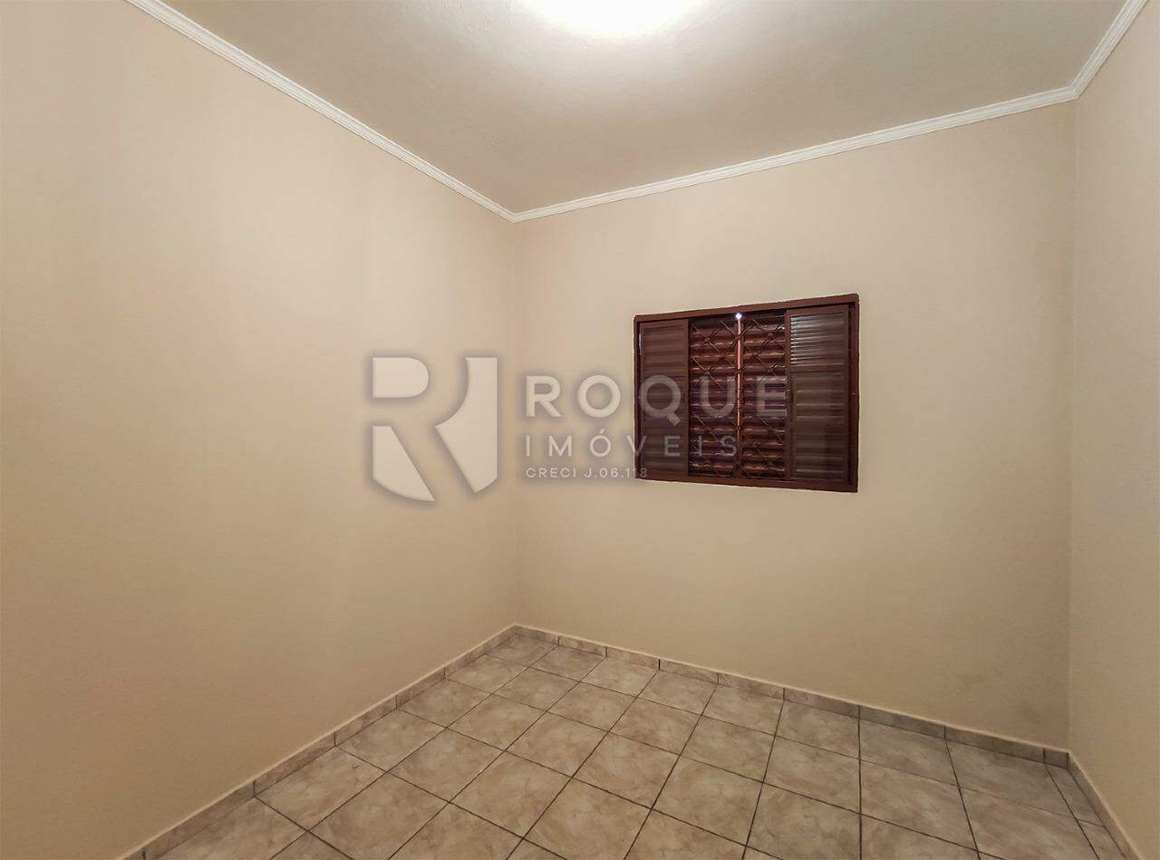 Casa Residencial para aluguel no bairro Jardim Residencial Roseira: Dormitório 3