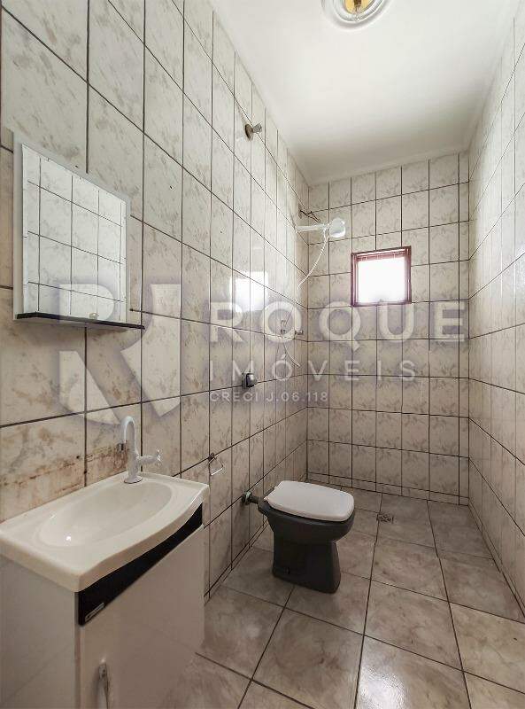 Casa Residencial para aluguel no bairro Jardim Residencial Roseira: WC social 