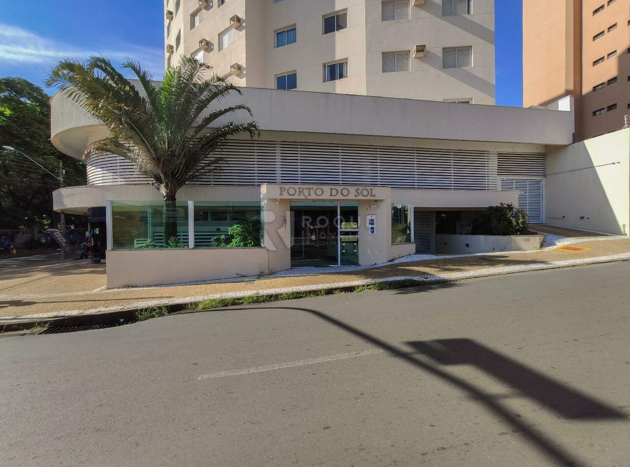 Apartamento para aluguel no bairro Centro: Fachada 