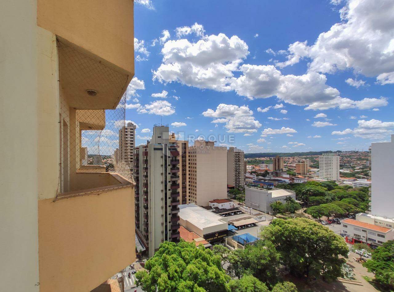 Apartamento para aluguel no bairro Centro: Sacada dos dormitórios
