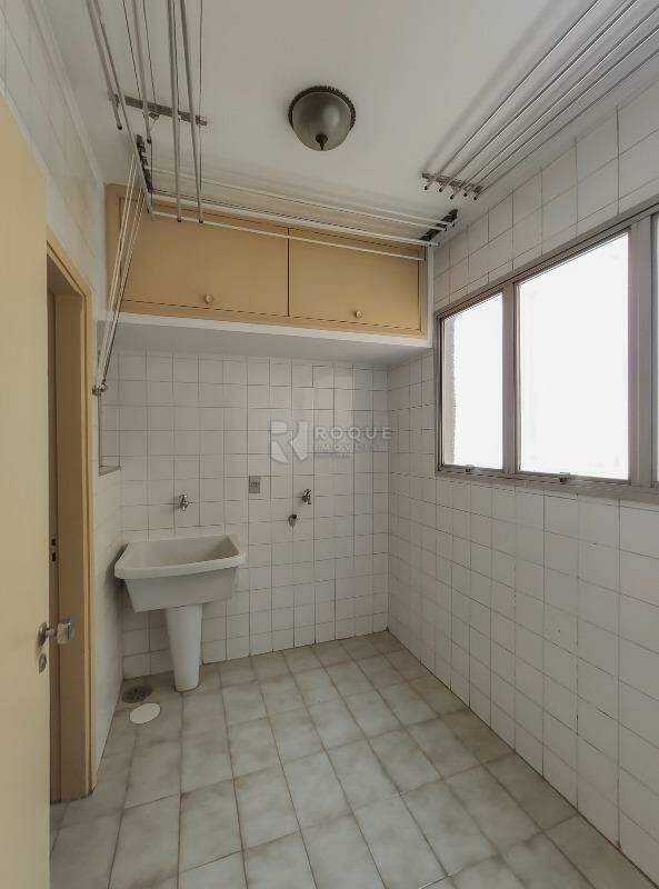 Apartamento para aluguel no bairro Centro: Área de serviço 