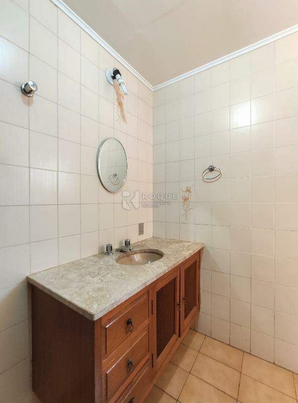 Apartamento para aluguel no bairro Centro: WC social 