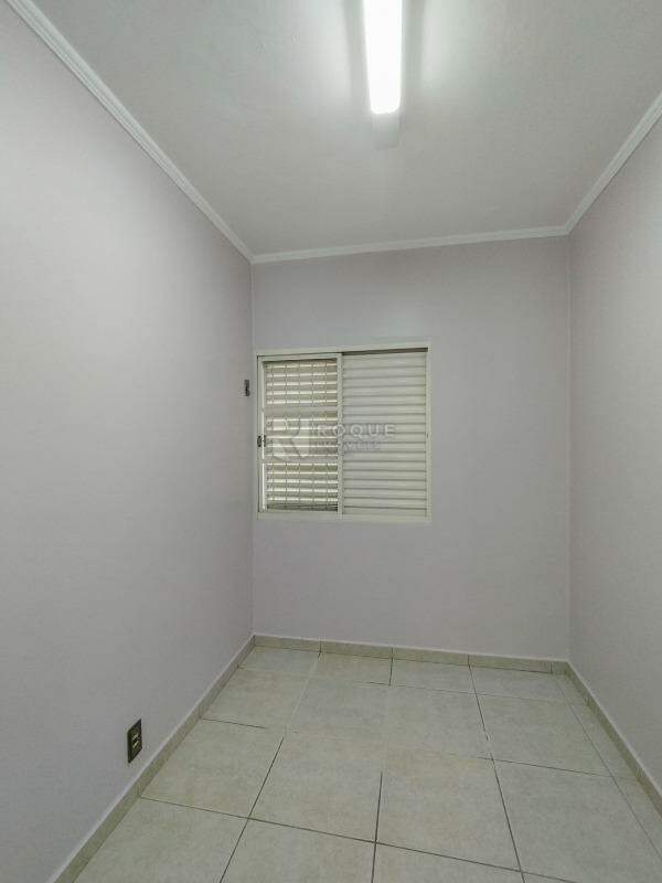 Apartamento para aluguel no bairro Cidade Jardim: Dormitório área de serviço 