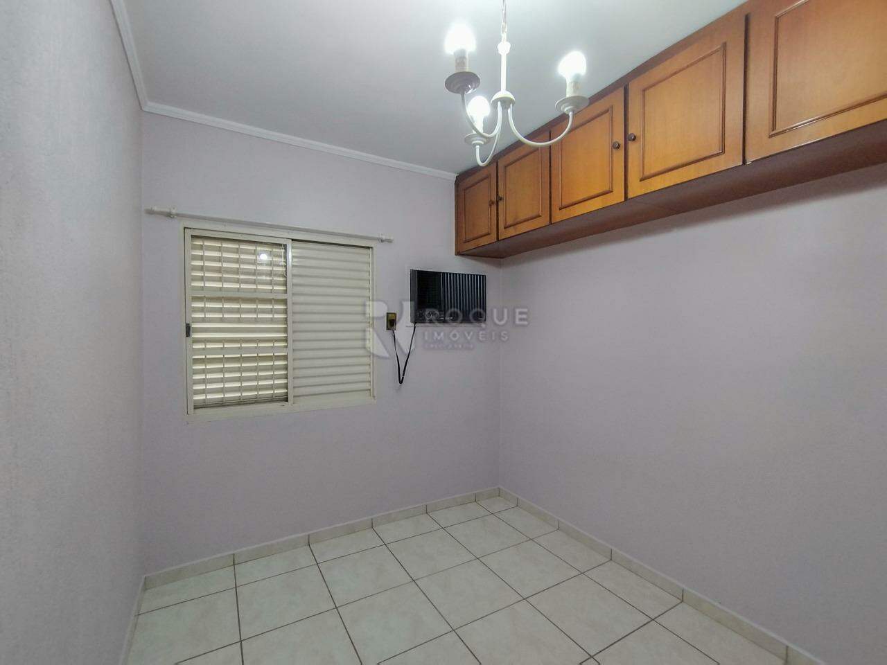 Apartamento para aluguel no bairro Cidade Jardim: Dormitório 2 suíte 