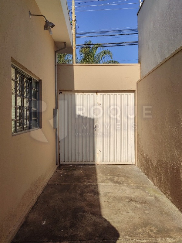 Casa Comercial para aluguel no bairro Centro: Garagem