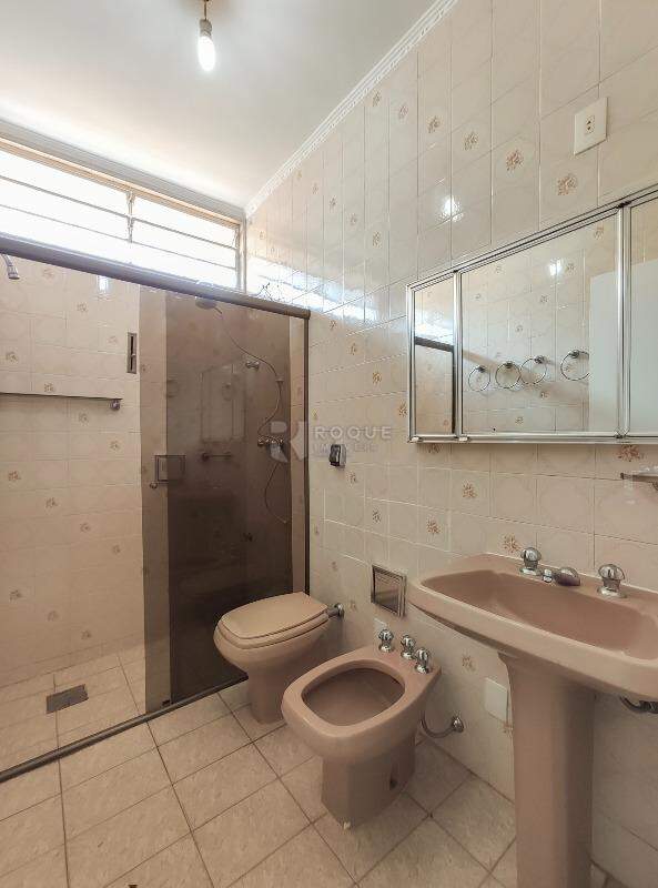 Casa Residencial para aluguel no bairro Vila São João: WC social