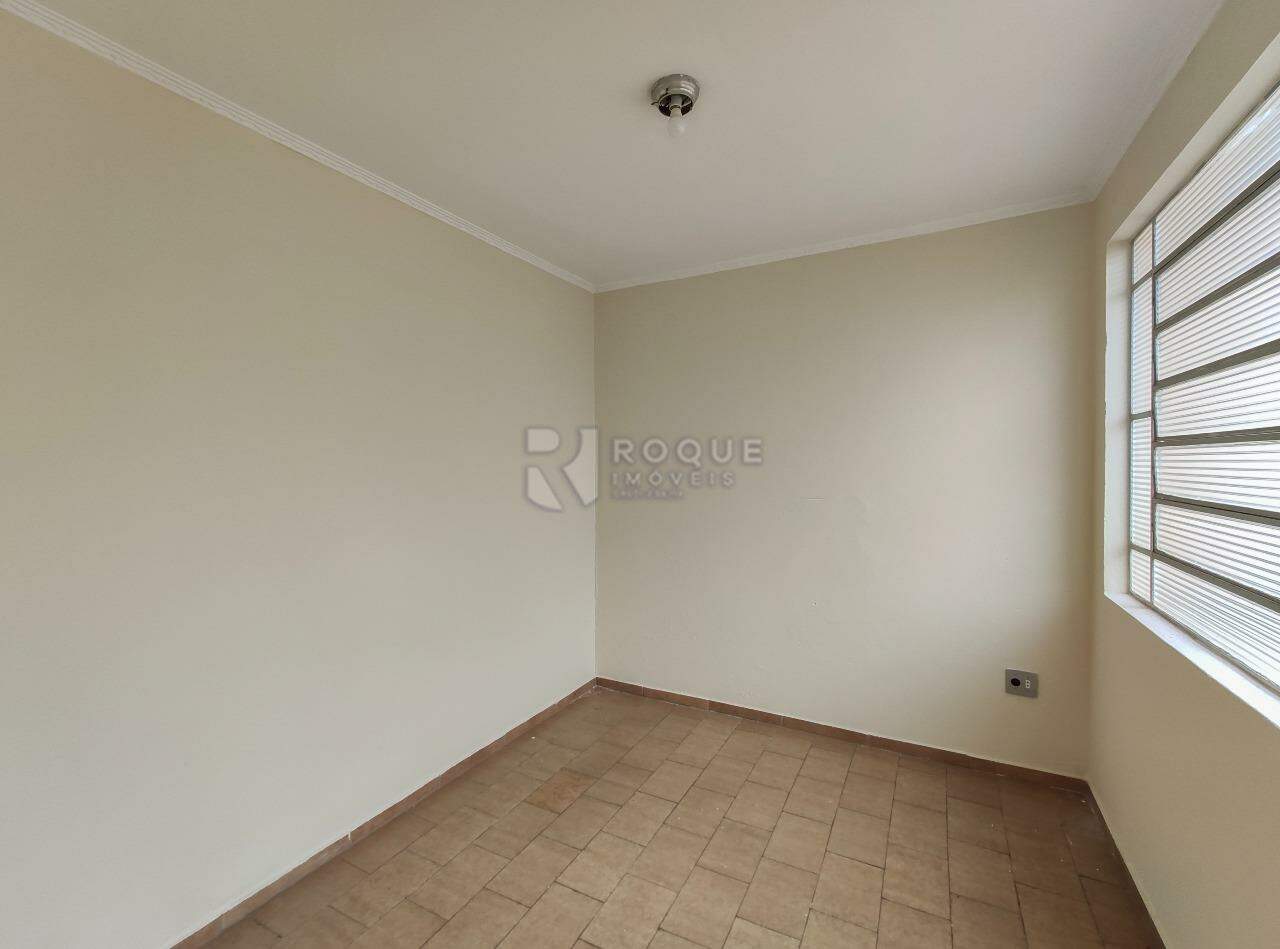 Casa Residencial para aluguel no bairro Vila São João: Dormitório fundo