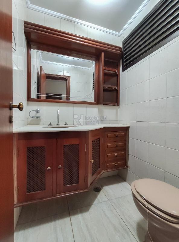 Apartamento para aluguel no bairro Centro: Lavabo 
