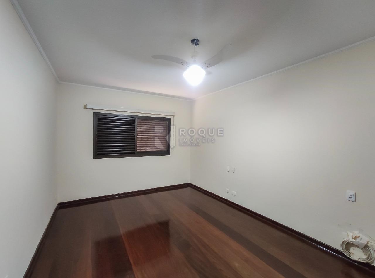 Apartamento para aluguel no bairro Centro: Dormitório 2 suíte