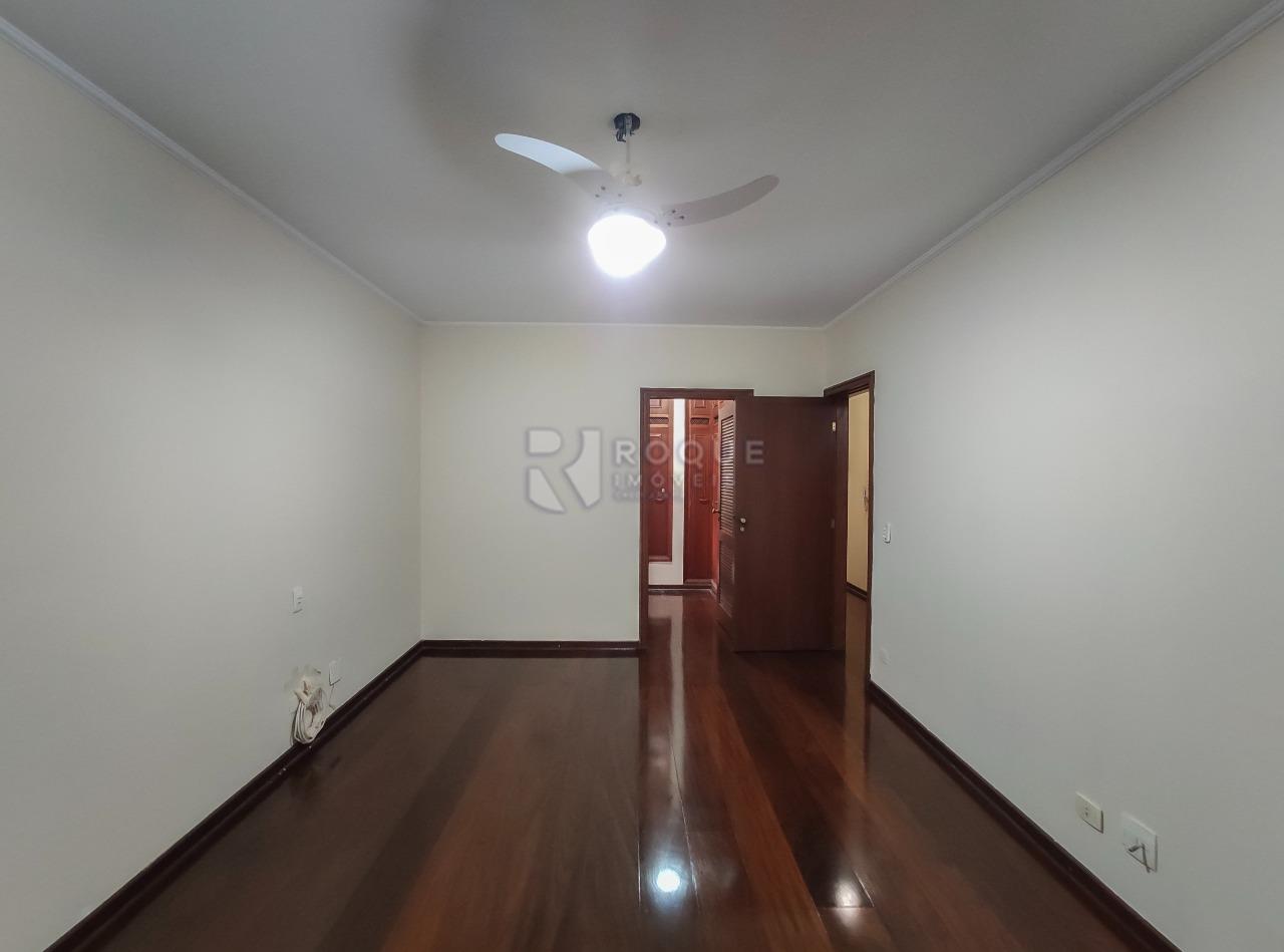 Apartamento para aluguel no bairro Centro: Dormitório 2 suíte 