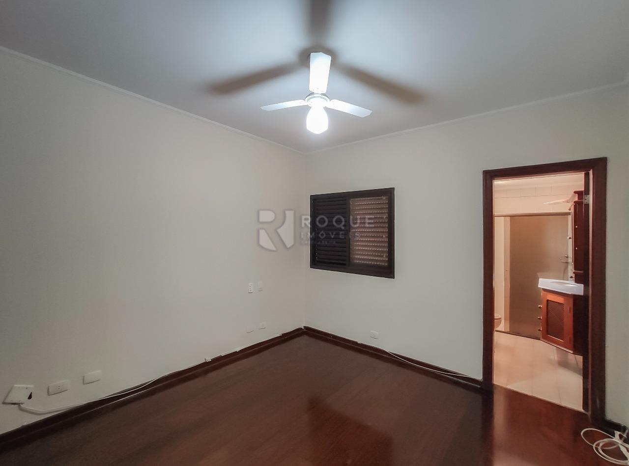 Apartamento para aluguel no bairro Centro: Dormitório 3 suíte 