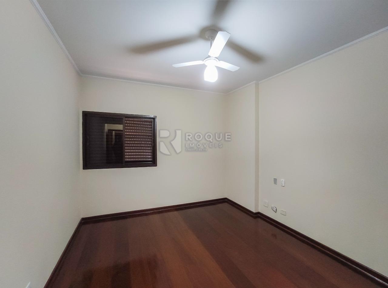 Apartamento para aluguel no bairro Centro: Dormitório 4