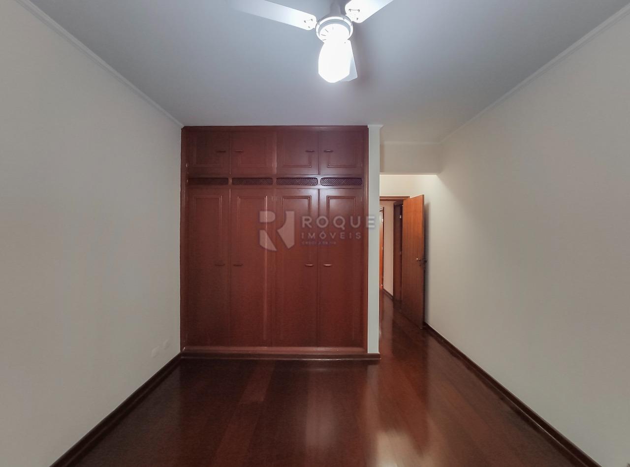 Apartamento para aluguel no bairro Centro: Dormitório 4