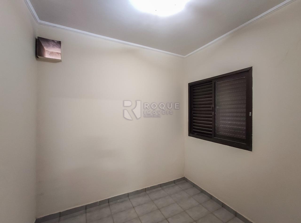 Apartamento para aluguel no bairro Centro: Dormitório fundo 