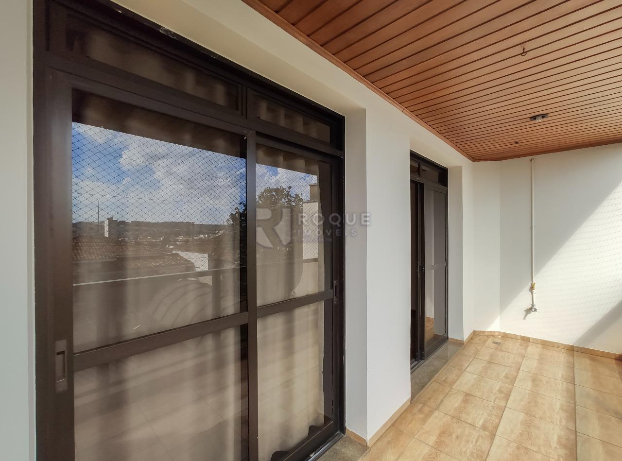 Apartamento para aluguel no bairro Centro: Sacada 