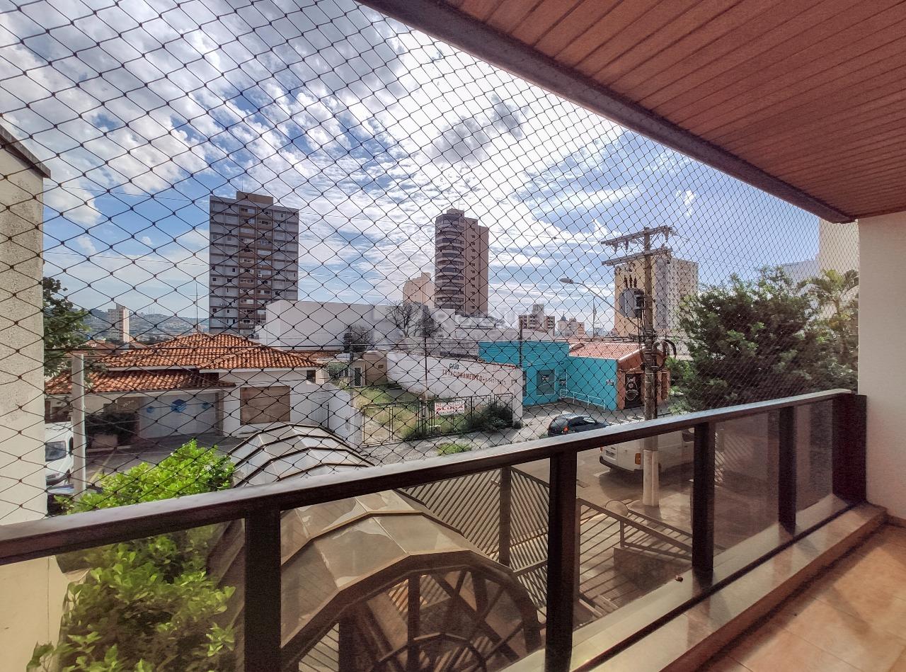 Apartamento para aluguel no bairro Centro: Sacada 