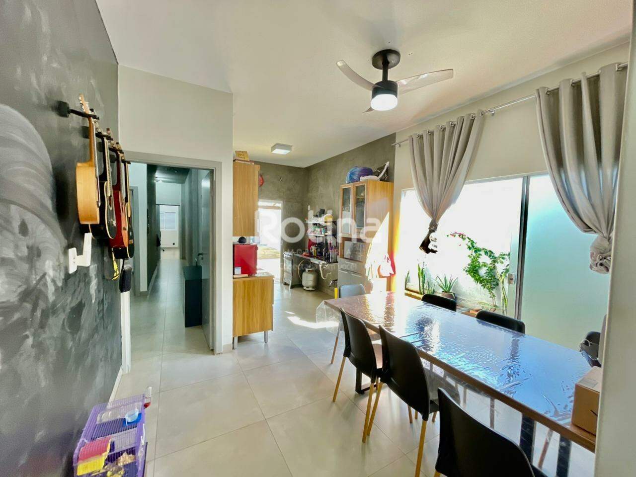 Casa à venda, 3 quartos em Uberlândia no bairro Presidente Roosevelt no valor de R$ 650.000,00 - Rotina Imobiliária: 