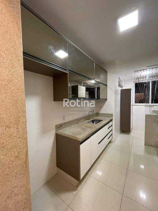 Apartamento à venda, 3 quartos em Uberlândia no bairro Santa Mônica no valor de R$ 680.000,00 - Rotina Imobiliária: 