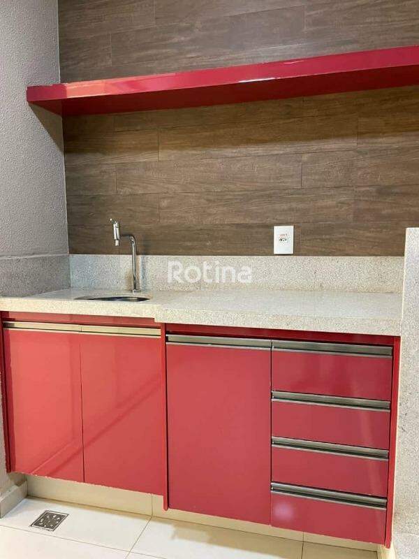 Apartamento à venda, 3 quartos em Uberlândia no bairro Santa Mônica no valor de R$ 680.000,00 - Rotina Imobiliária: 