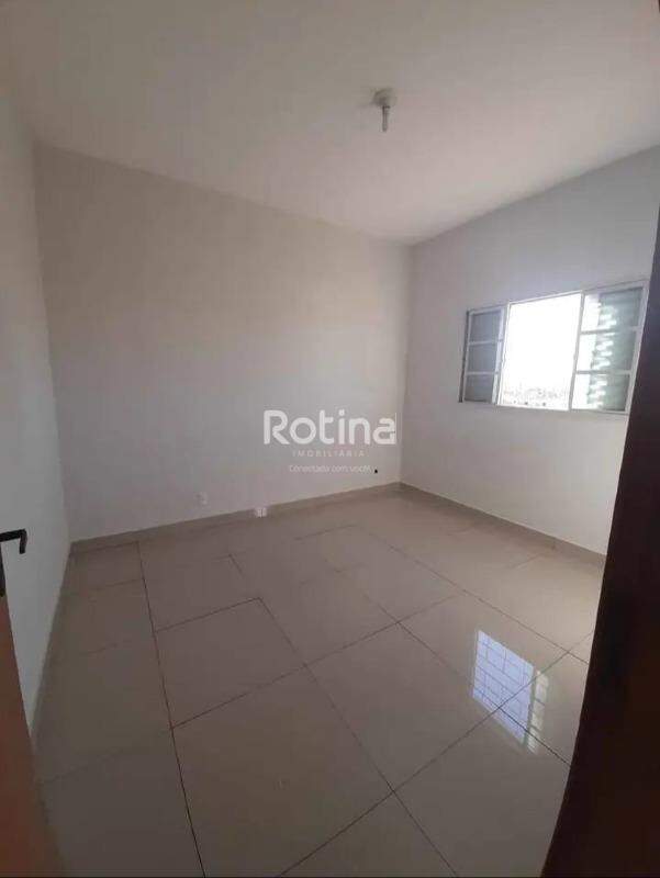 Apartamento à venda, 2 quartos em Uberlândia no bairro Granada no valor de R$ 220.000,00 - Rotina Imobiliária: 