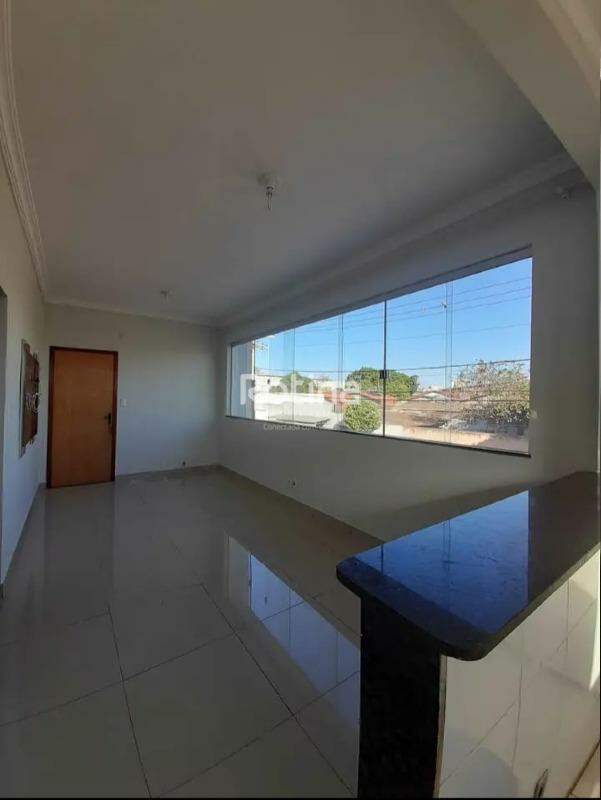 Apartamento à venda, 2 quartos em Uberlândia no bairro Granada no valor de R$ 220.000,00 - Rotina Imobiliária: 