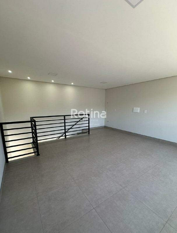 Loja para alugar, em Uberlândia no bairro Vigilato Pereira no valor de R$ 3.000,00 - Rotina Imobiliária: 