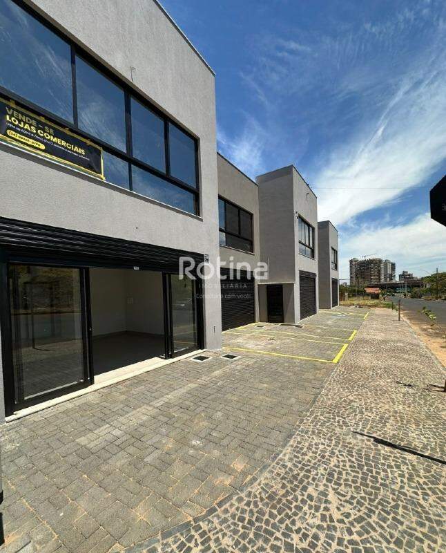 Loja para alugar, em Uberlândia no bairro Vigilato Pereira no valor de R$ 3.000,00 - Rotina Imobiliária: 