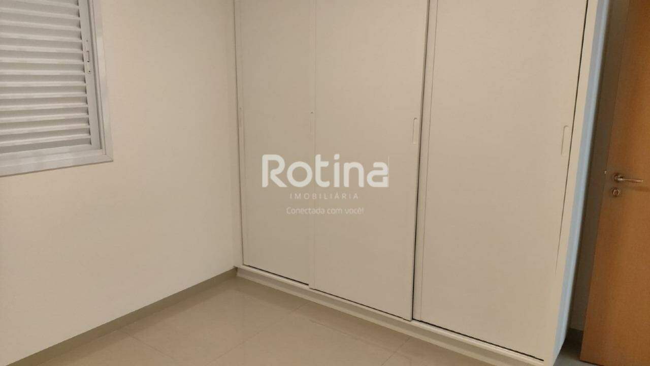 Apartamento para alugar, 3 quartos em Uberlândia no bairro Santa Mônica no valor de R$ 3.000,00 - Rotina Imobiliária: 