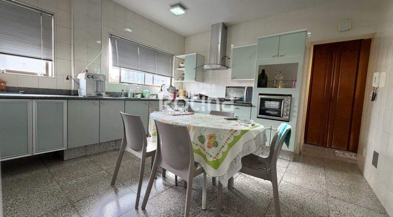 Apartamento à venda, 3 quartos em Uberlândia no bairro Santa Maria no valor de R$ 520.000,00 - Rotina Imobiliária: 